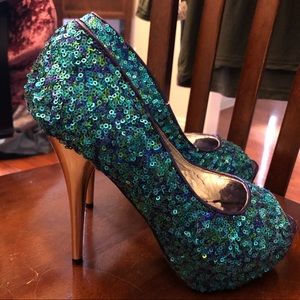 Mermaid 🧜🏻‍♀️ Heels!